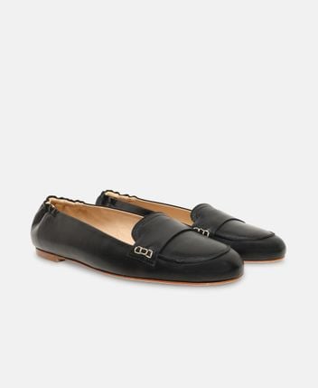 Ballet flats