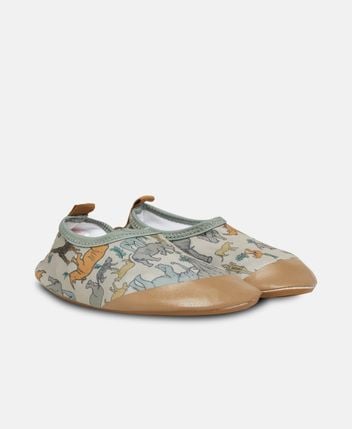 Pool shoes