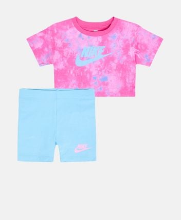 T-shirt and shorts set