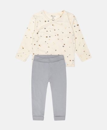 Long-sleeved shirt and trousers set