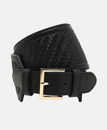 Belt She
