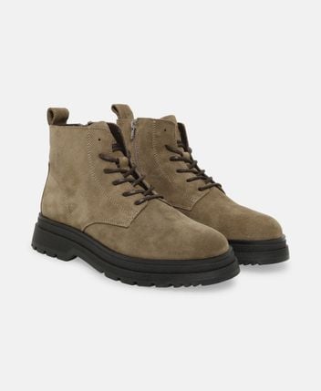 Lace-up ankle boot