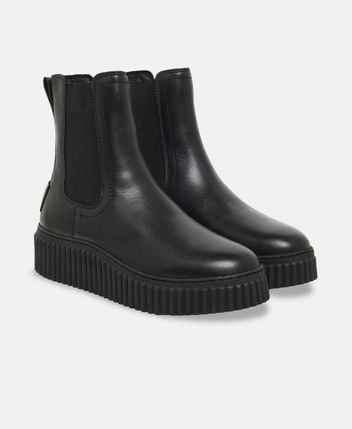 Chelsea boots
