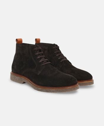 Desert boots