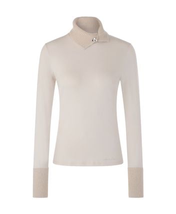 Long-sleeved shirt