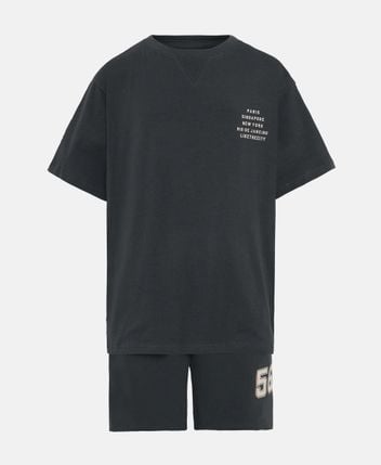 T-shirt and shorts set
