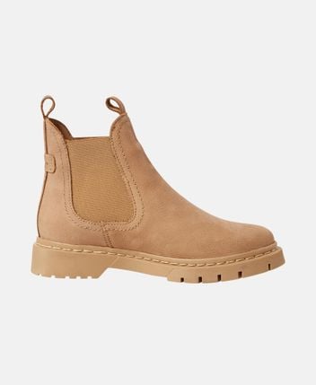 Chelsea boots