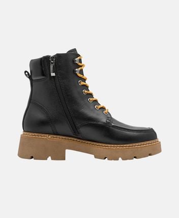 Lace-up ankle boot