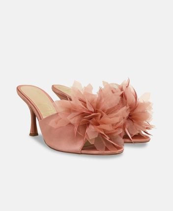 Peep toes