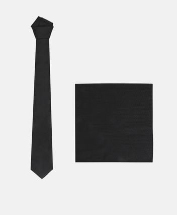 Silk tie and pocket square