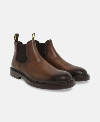 Chelsea boots Triumph