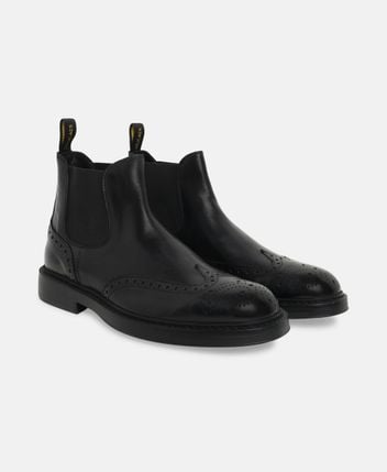 Chelsea boots Triumph
