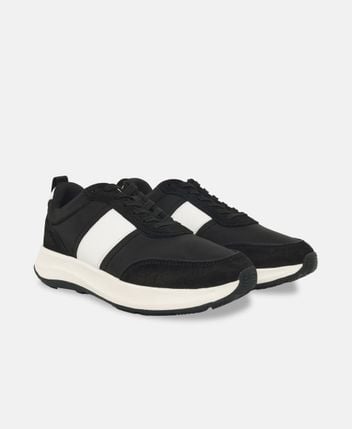 Sneakers F-Mode Flow