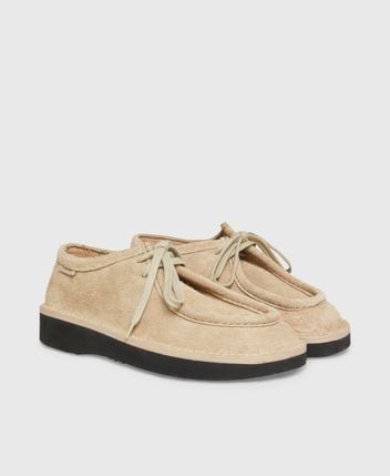Lace-up shoes