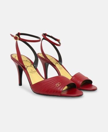 Ankle strap sandals