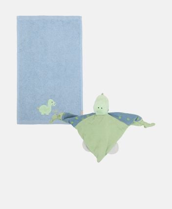 Towel and cuddly toy set