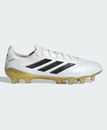 Football boots P1