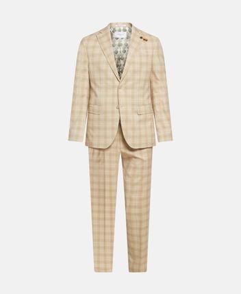 Suit Serano
