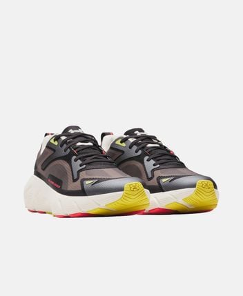 Training shoes Aura