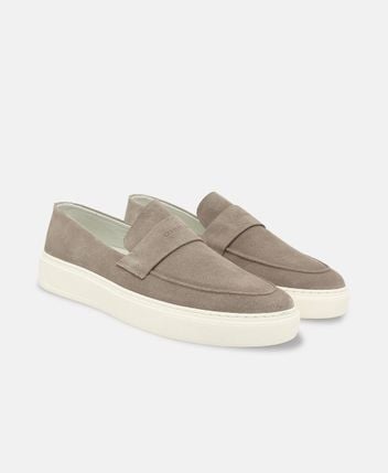Slip-on sneakers