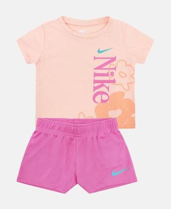 T-shirt and shorts set