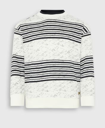 Long-sleeved jumper