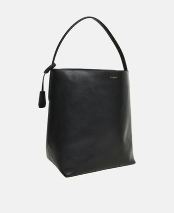 Leather shoulder bag