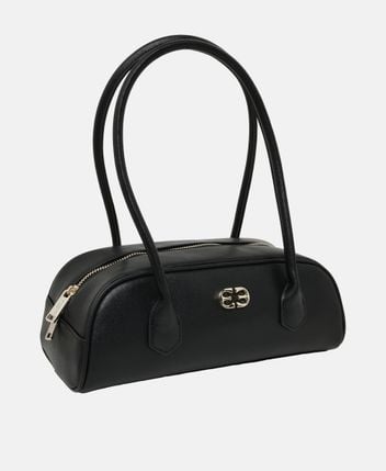 Leather shoulder bag