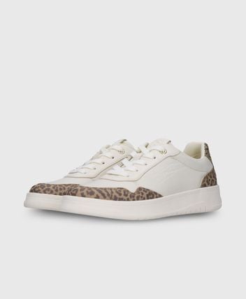 Platform sneakers