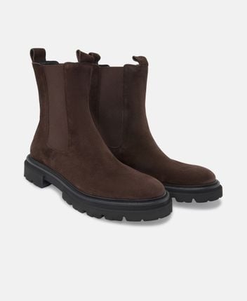 Chelsea boots Bobby