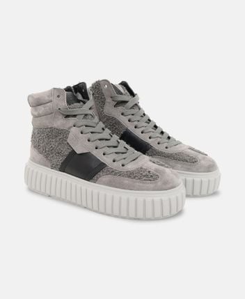 Platform sneakers