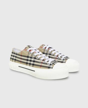 Platform sneakers