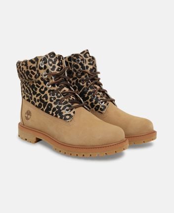 Lace-up ankle boot