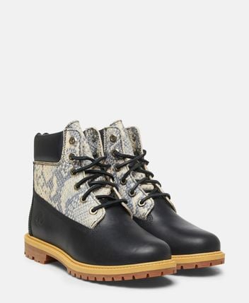 Lace-up ankle boot
