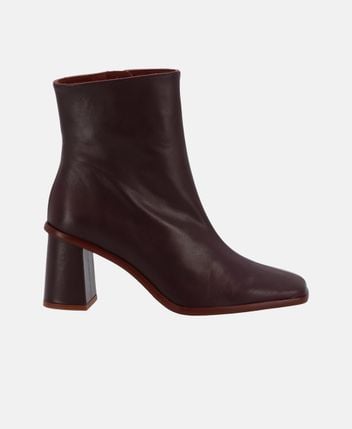 Ankle boots West