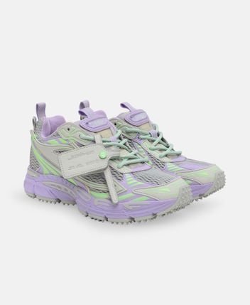 Chunky sneakers