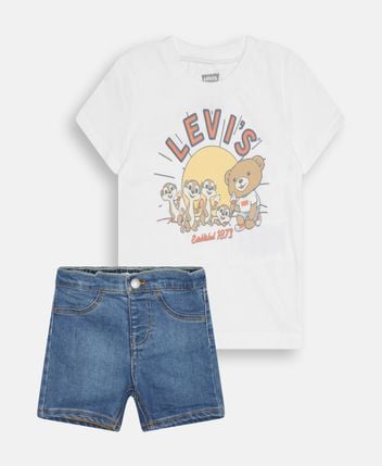 T-shirt and shorts set