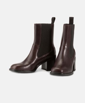 Chelsea boots