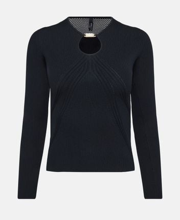Long-sleeved top