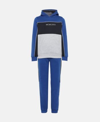 Sweatshirt and trousers set