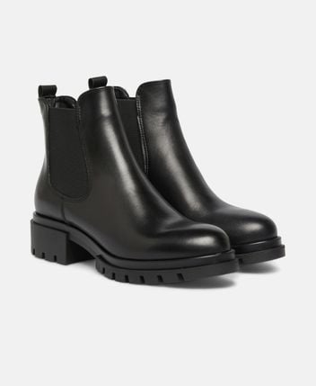 Chelsea boots