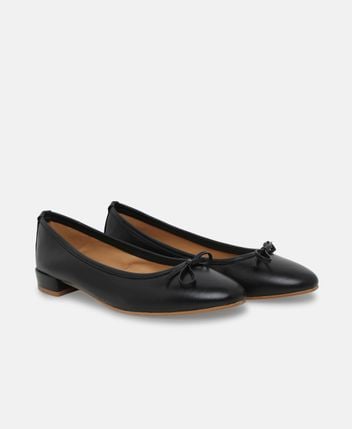 Ballet flats