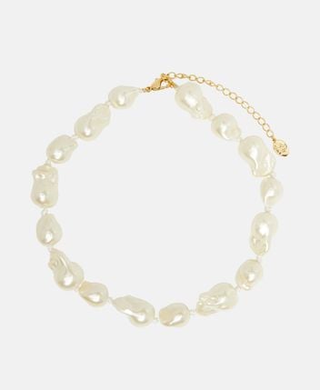 Pearl necklace