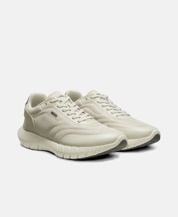 Sneakers Motion