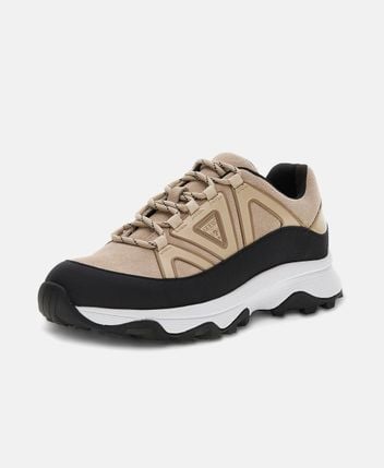 Sneakers Nose