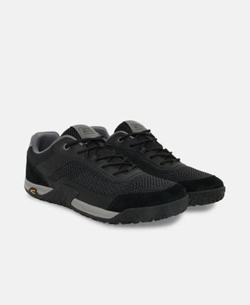 Sneakers Cross
