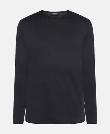 Long-sleeved top