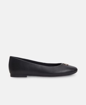 Ballet flats