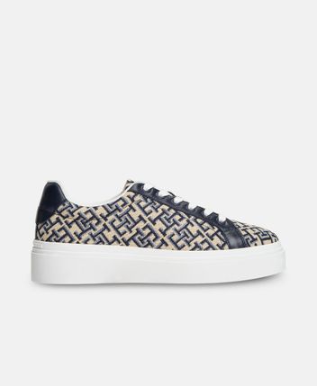 Platform sneakers