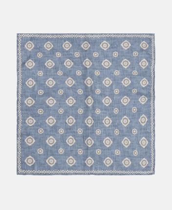Silk pocket square